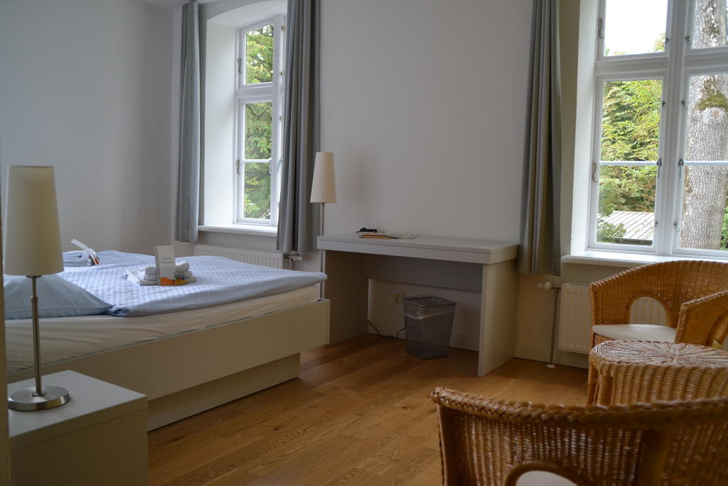 Christian Jensen Kolleg Und Gaestehaeuser Breklum Room photo